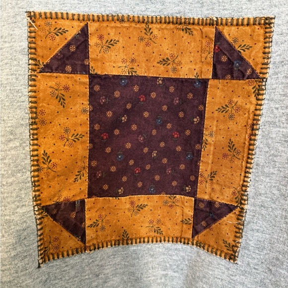 Pullover Sweatshirt - Picture 4 of 4